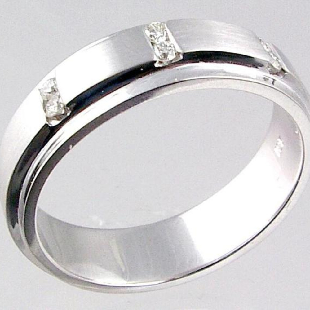 Diamond Band Mens Ring .16TDW 18KT White Gold